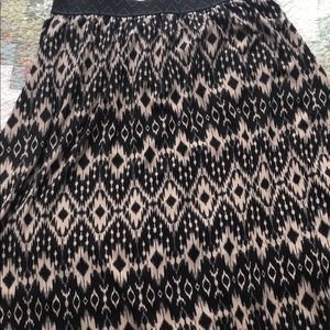 LuLaRoe Lola Skirt